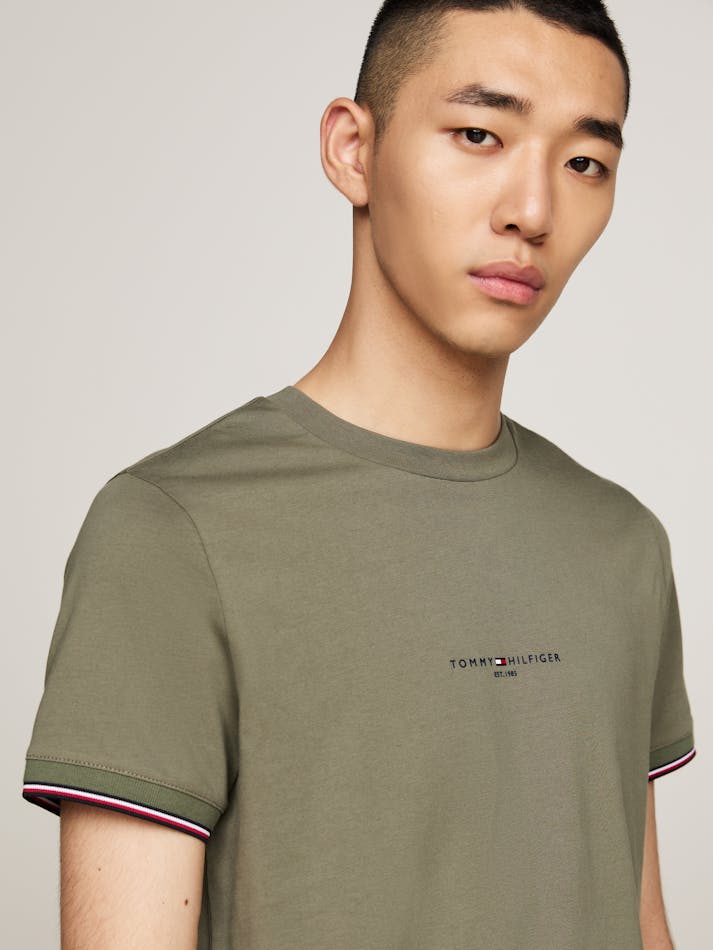 D941A56D-2BC3-8CC3-4EBB-1FBD7CC3BA54