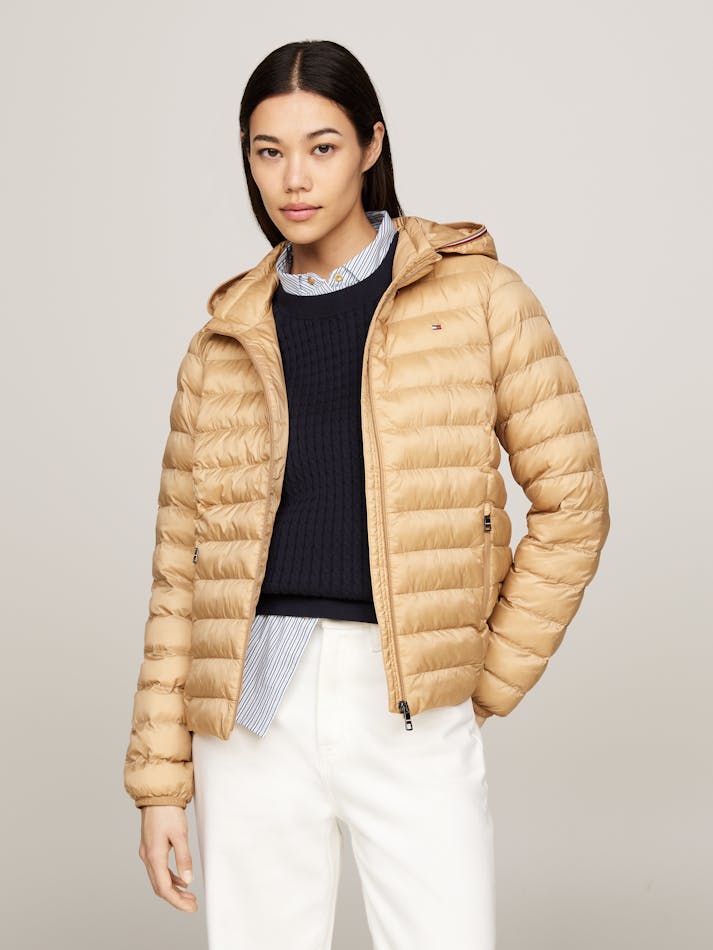 DCFE6985-698C-E024-0FB8-660FB6CA359A