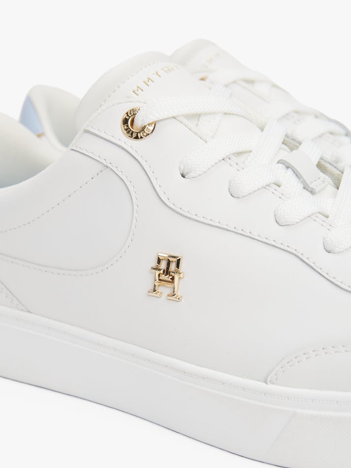 E1568D95-94FD-C4D9-903A-C80AB07DA3CE