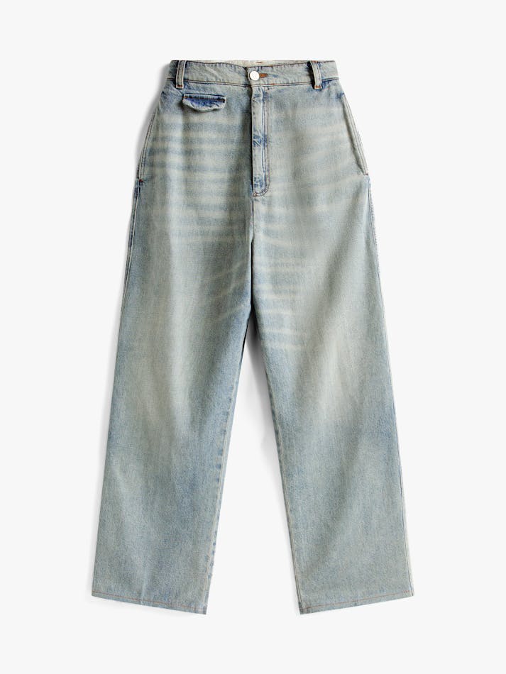 E50C1C9D-80C8-064C-AB78-330D015D7236