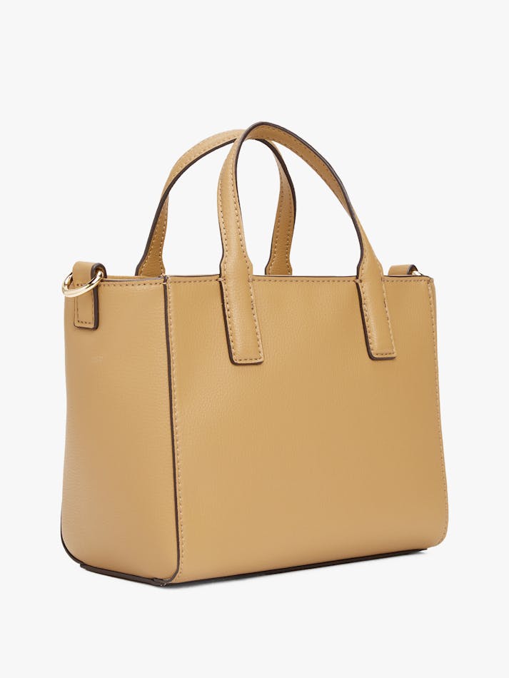 E5B4A0F3-5789-E19F-E751-C8F046C6ED55