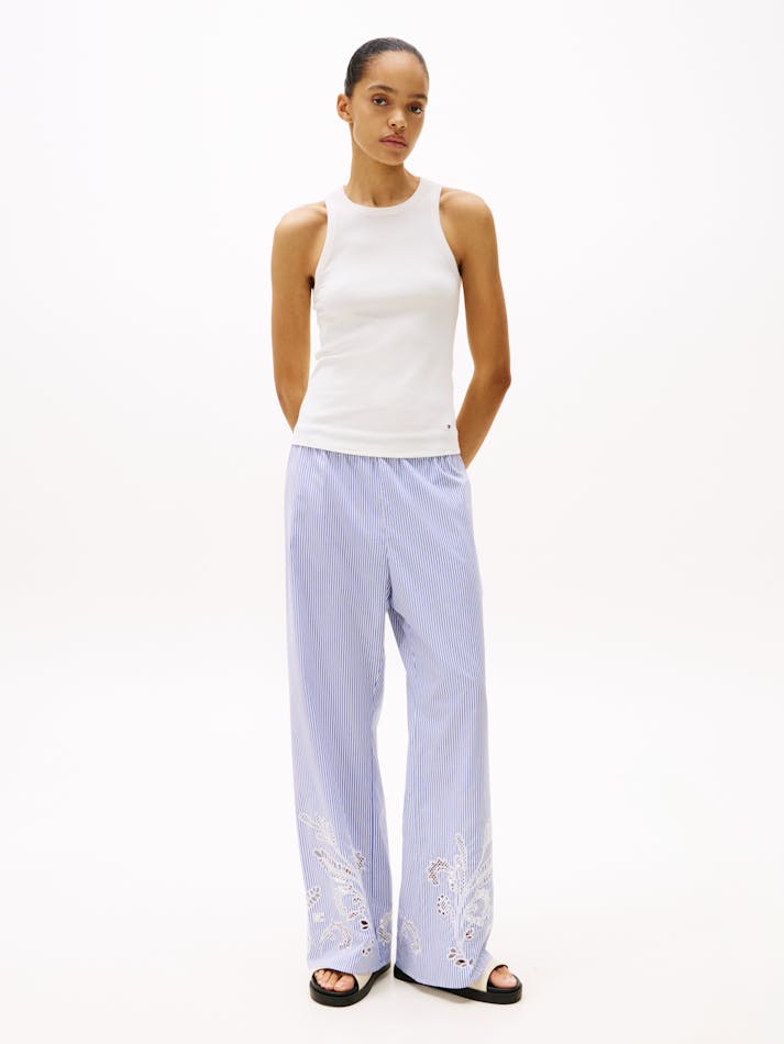 E7348D5A-0748-270E-EA65-43D4497CEF9A