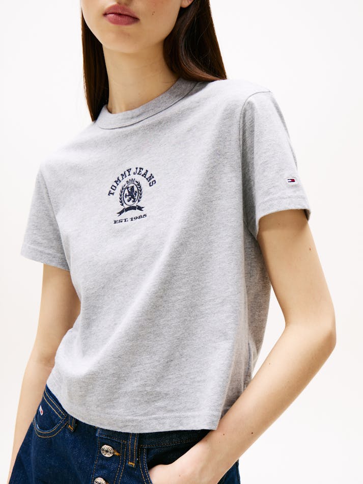 ECC660F2-DFA3-8EA5-580E-5DEB0C7C81C1