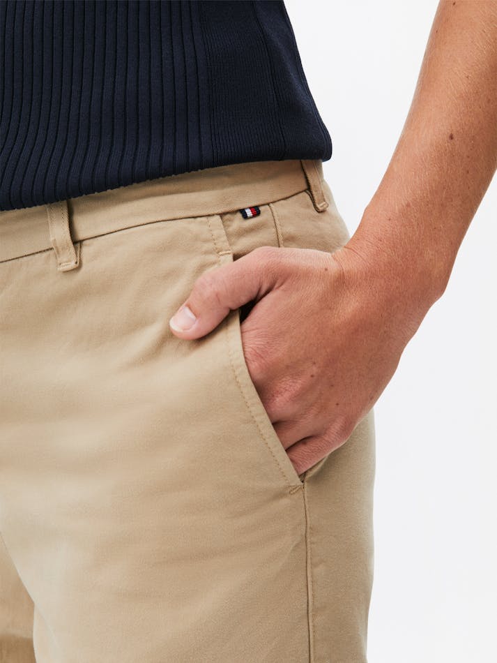 ECDC9950-942F-209F-9C11-ADDBFE535178