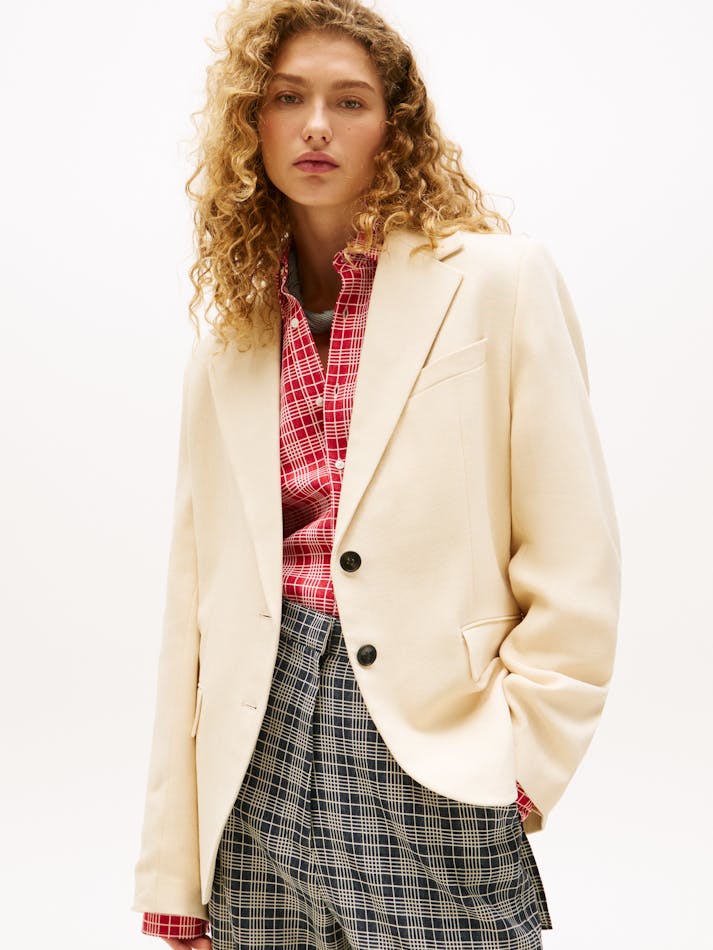 EDA686CE-E384-A970-2D9F-3C3DE00AEB9F