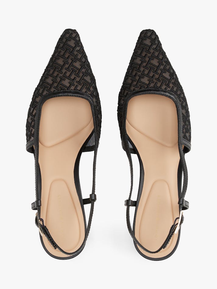 EDEBC022-5252-E0B7-6DB0-DE22846D2601