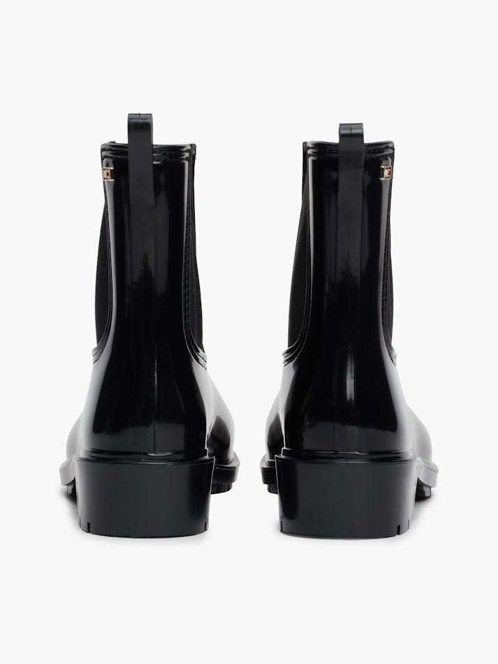 F3298C03-1F52-F87D-1B41-152B5F3DE8AA