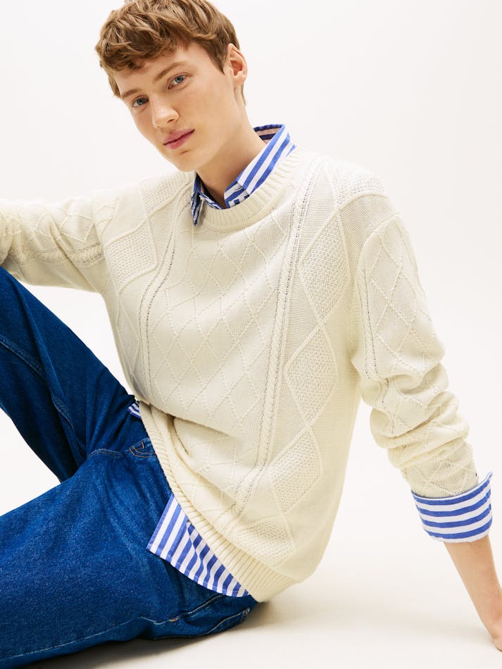 F5A76682-46B3-416F-25C0-3951E95A3BD2