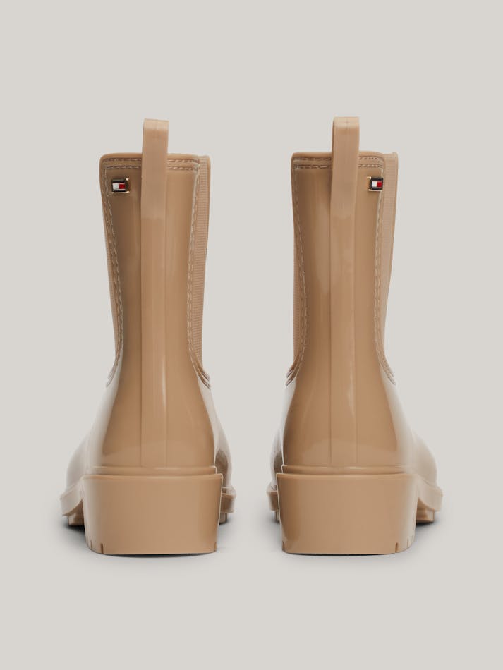 F9FBE385-A196-17C5-7E1D-EA483F81B18D