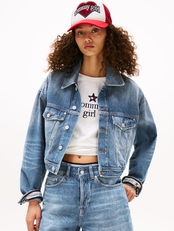 FE60DE90-A986-40BF-1639-494C25811911