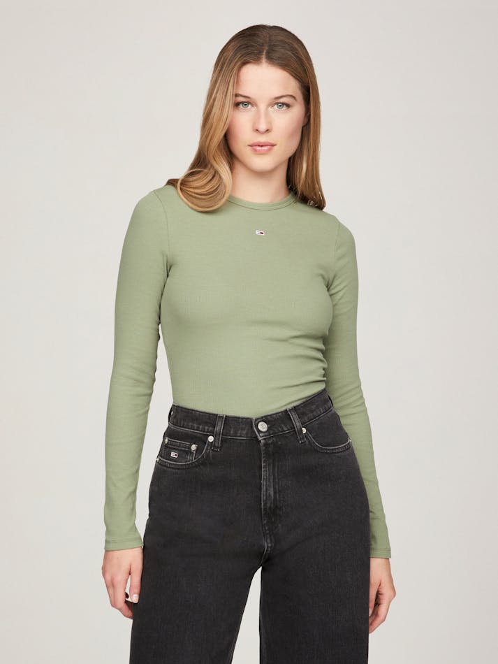 026821F8-FC00-BFDD-21B1-EFC62B4AD93E