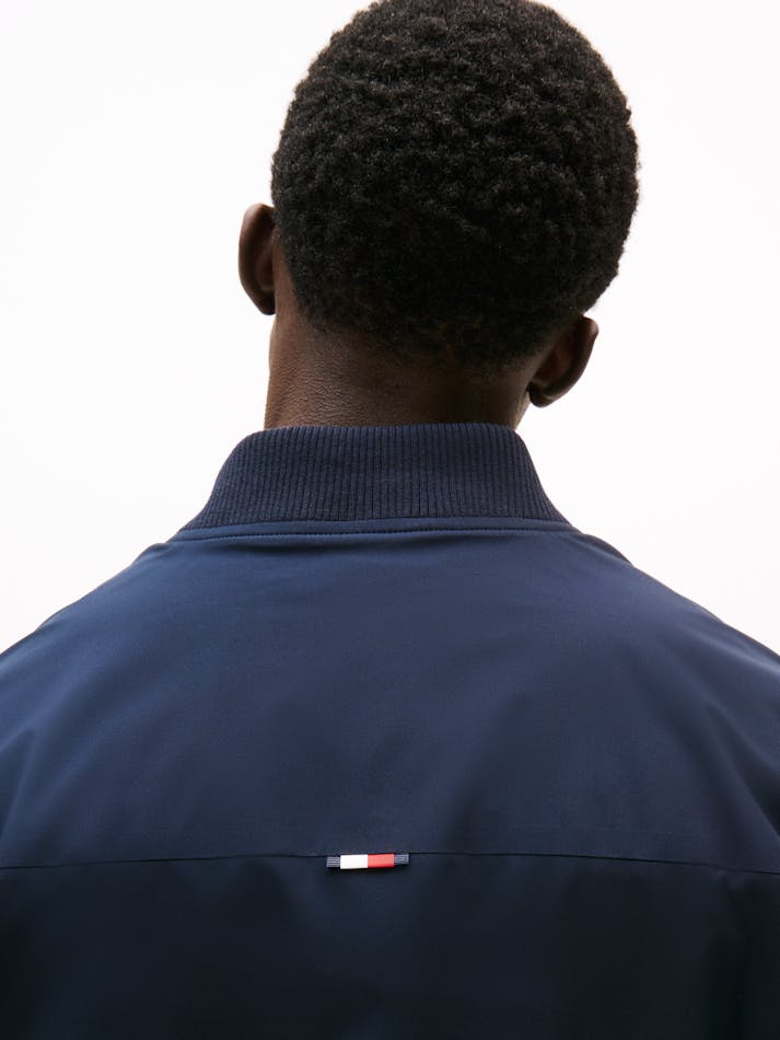 04809ED2-A5DF-2806-F36F-418D7656B34A