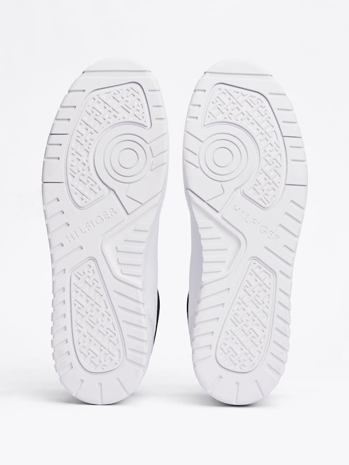 1163BE28-2618-1860-604C-180452D5706B