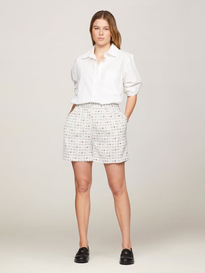 1383FE14-7076-E63C-A0E9-24DE3739AE4F