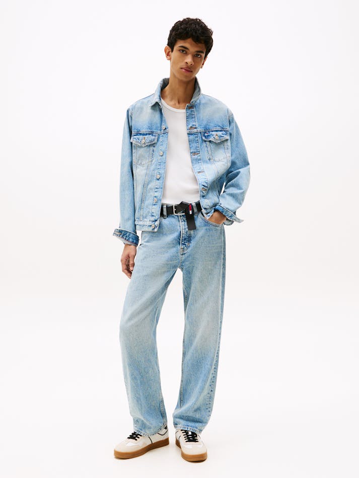 1E24B5C9-1809-22AD-F23F-3B86D5BBD9BD