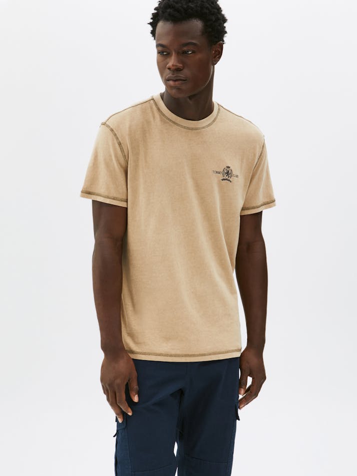 1FF20266-313A-DADC-112B-EB889DB1AD57