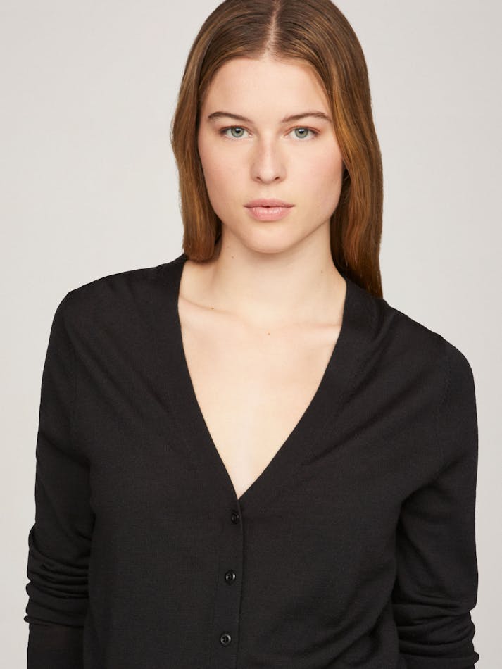 21C1A614-21F4-0A74-8DAF-F3EE0BF0D4A7