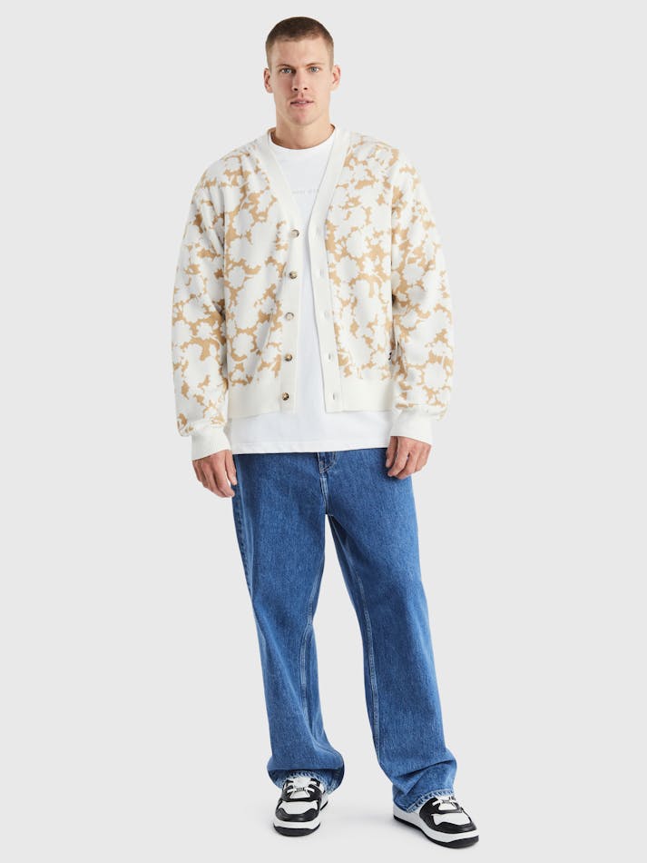 25D4901C-9F44-8904-FBF4-F256B0FA7421