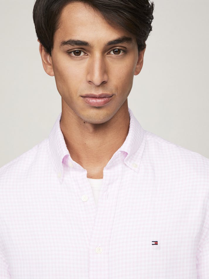 27296052-BA52-F288-A307-36F85724B29E