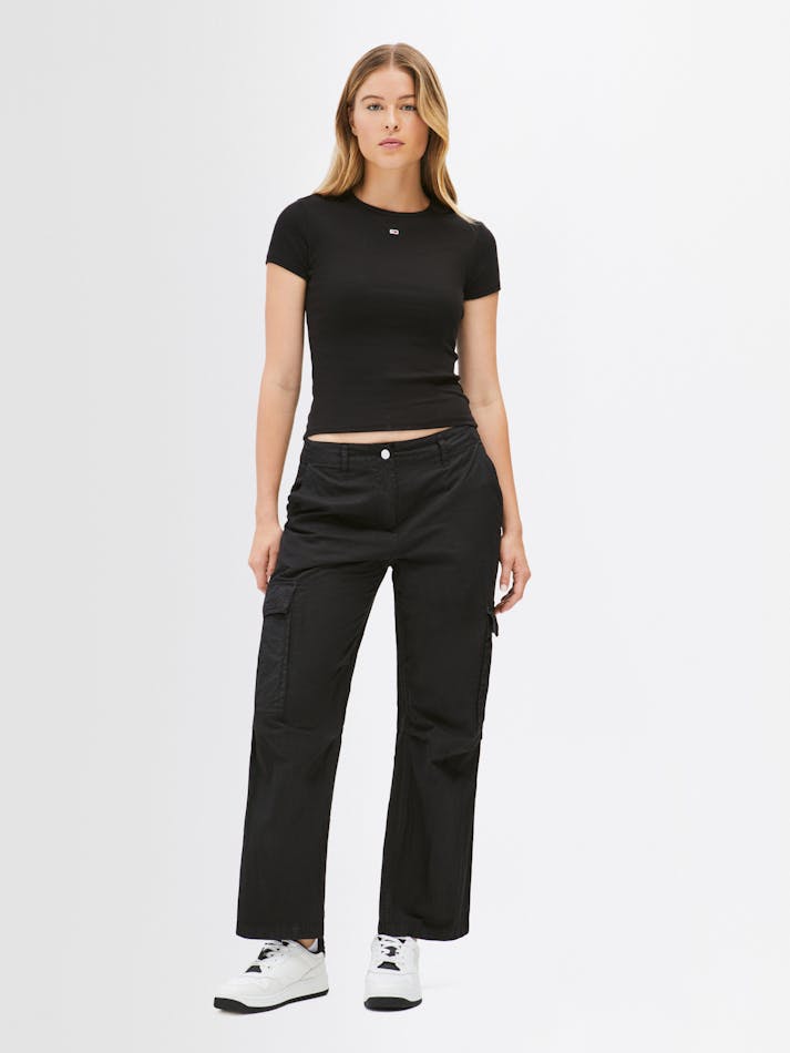 281EE23F-35E4-0607-8E42-2A641C22B40A