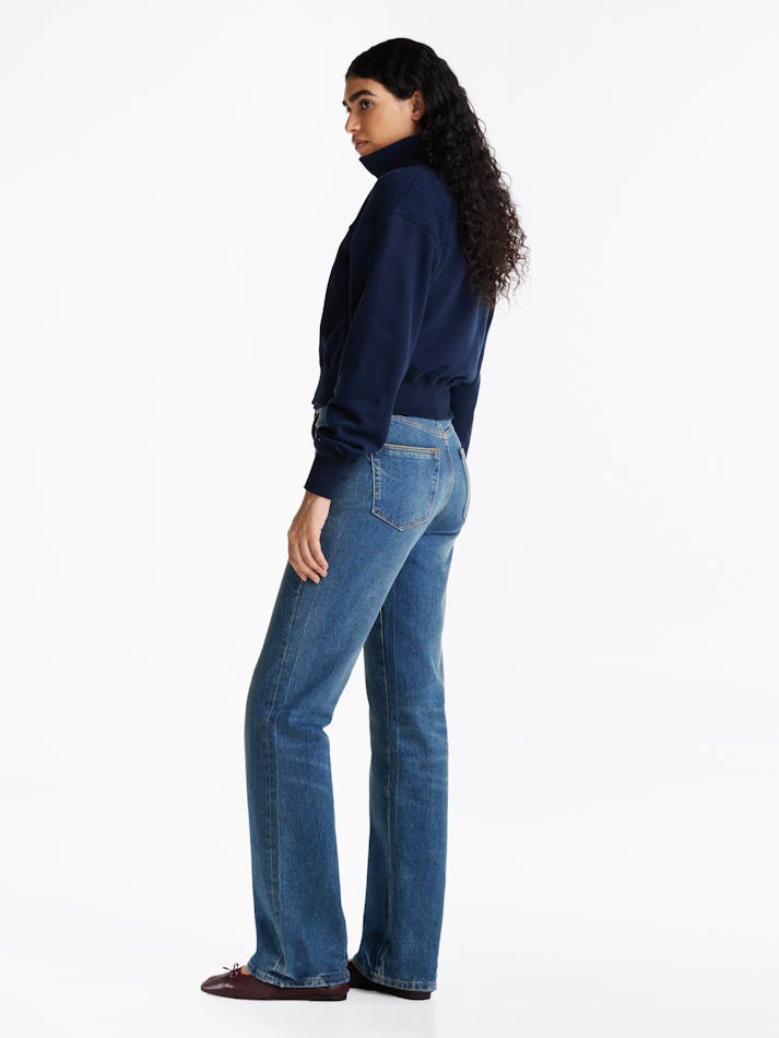 372B17AA-4C37-D8AF-F08A-C69AF58DDA5A