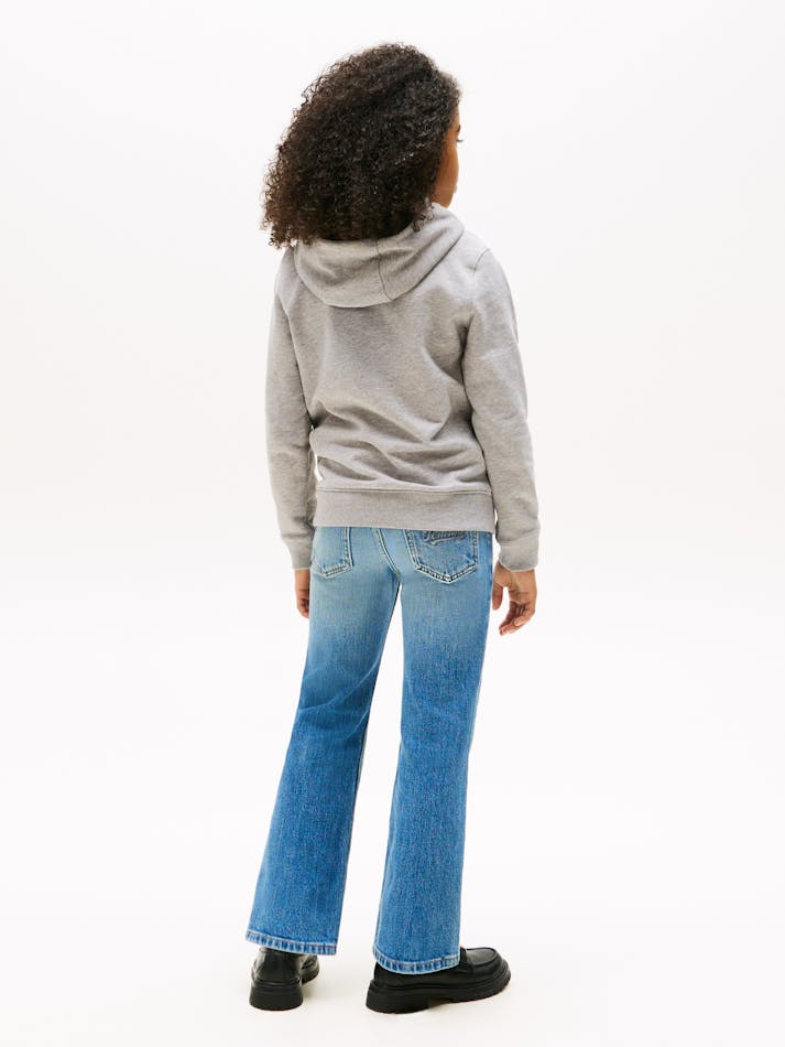 3F546017-F616-085E-D7FB-7EC16ACB4007