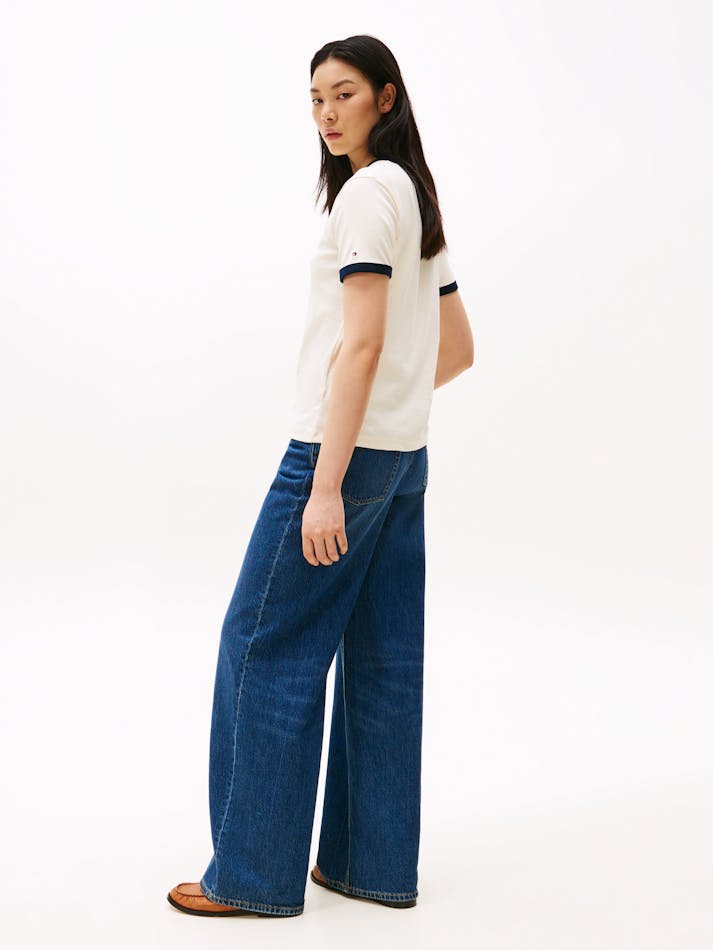 4C346C94-01FB-F3EA-AEDB-B9C05FC7A3B3