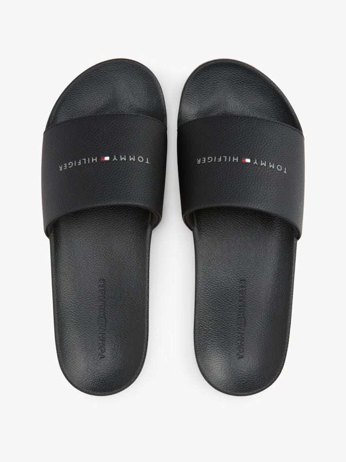 517E9D0B-D99F-BA96-20BF-73DAB2D8FB71