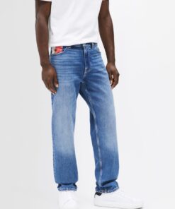 RYAN SLIM STRAIGHT JEANS