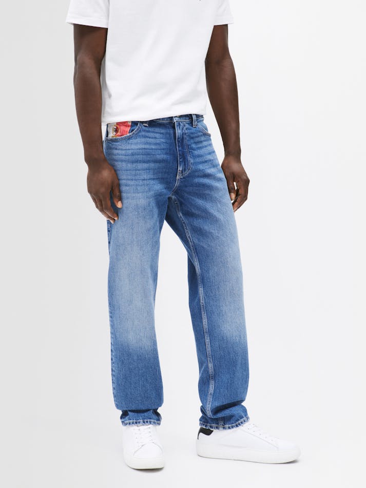 556661A5-EBB0-22EF-9962-7FD9A596C85A