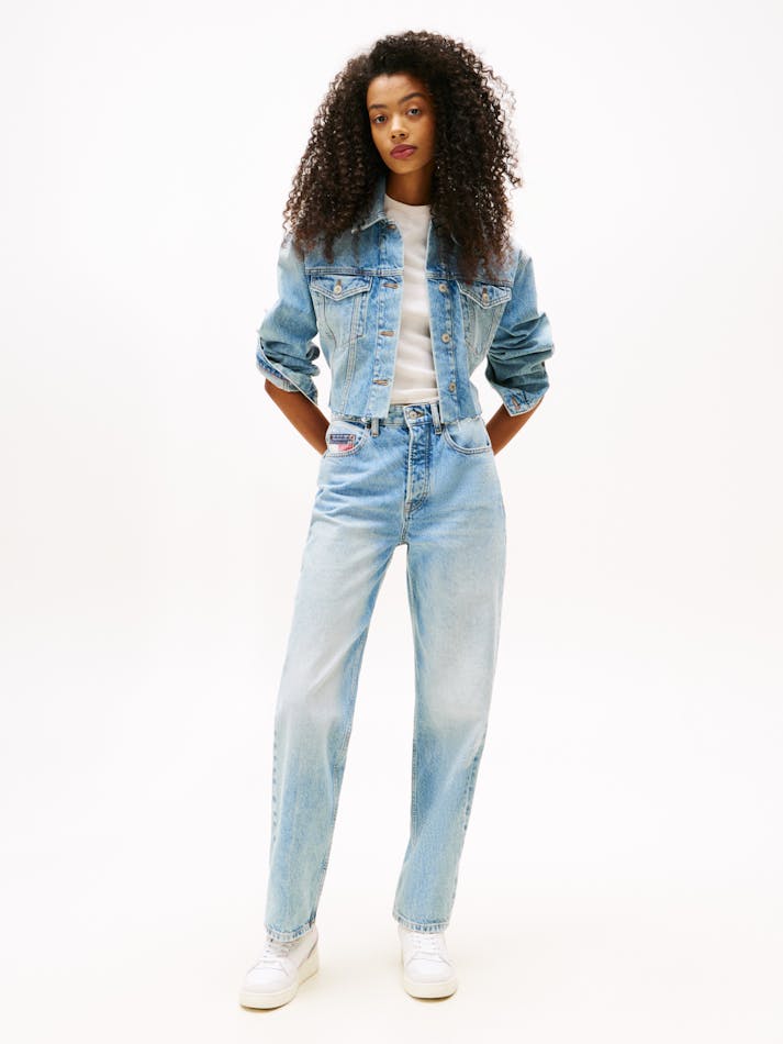 560A3E01-2E27-6F38-83A4-2879E4C6243D