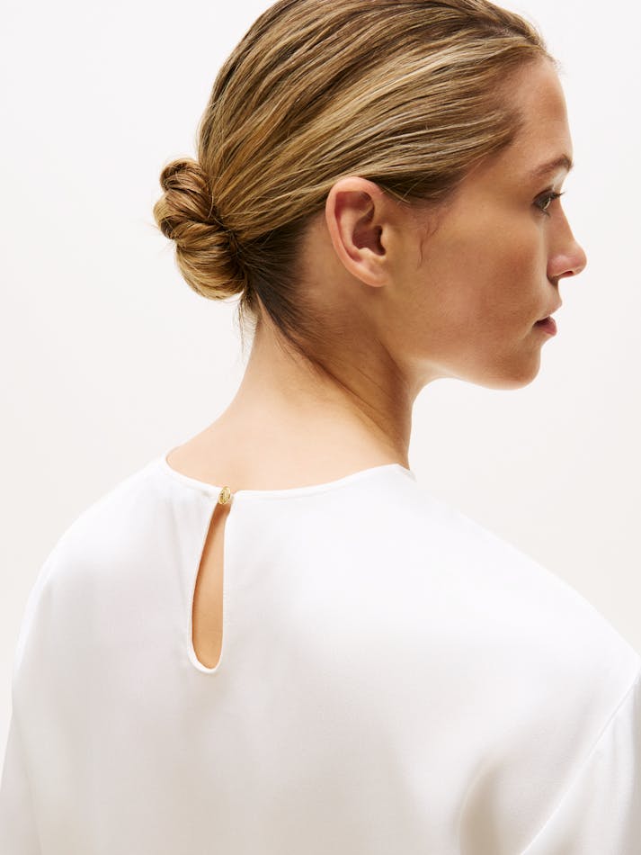 609208AF-3BB3-9ABA-23AB-F484520749A3