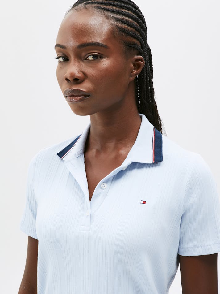 62328777-2DD9-5511-B798-15D46C6D562D