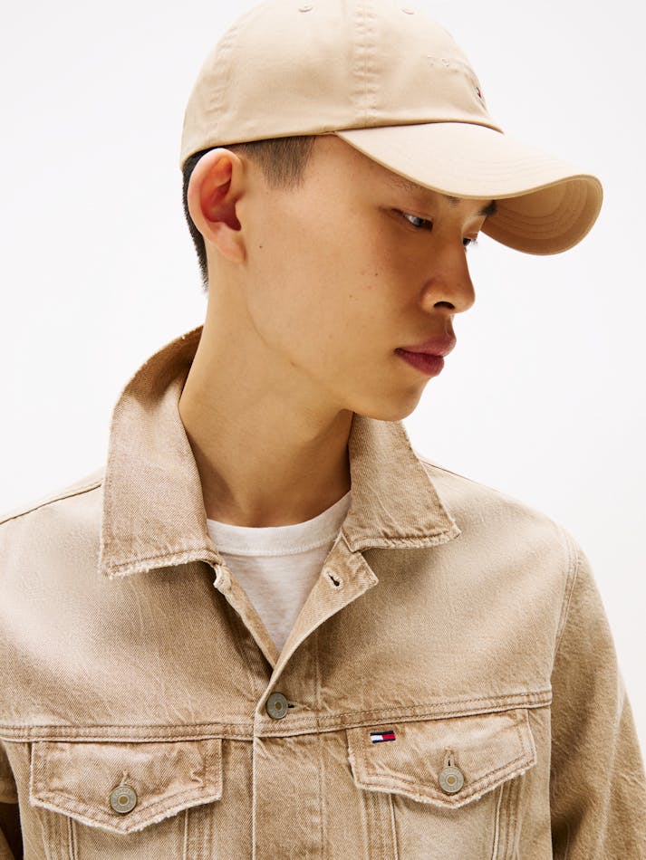 695F0AD4-5002-2541-08BB-40A5913199D6