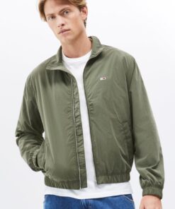 ESSENTIAL JACKET