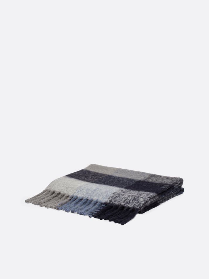 72D00A49-B6A6-8396-FA5C-E938D79C6E35