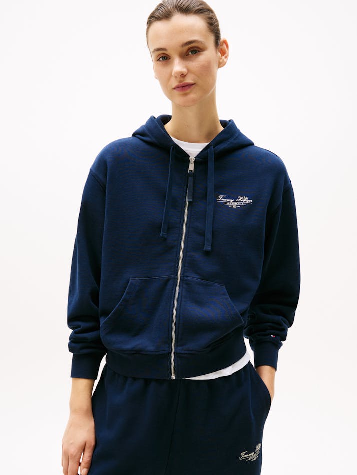 7BC9A5B8-9551-86CD-A473-C8B31AE9EDDE