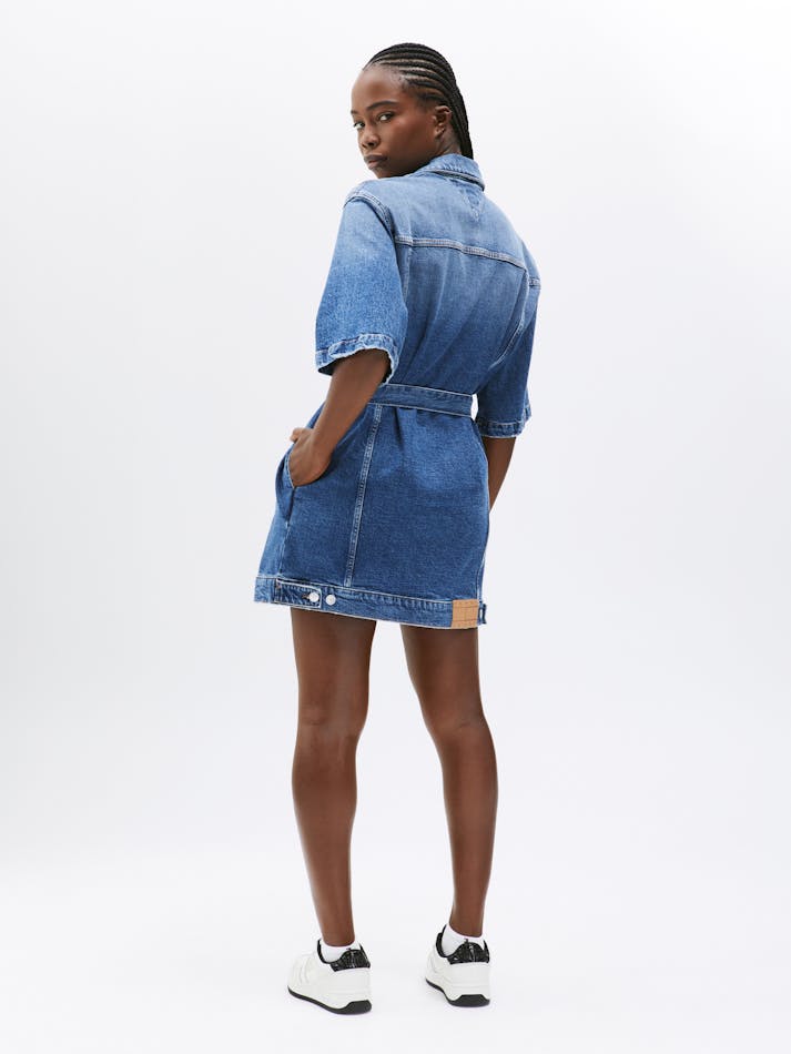 88FC119C-1BA6-7A60-65F5-2158386F0057