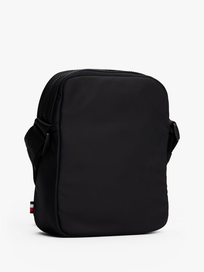 8FC6AA70-AB69-259E-08F9-12916F4C6E0E