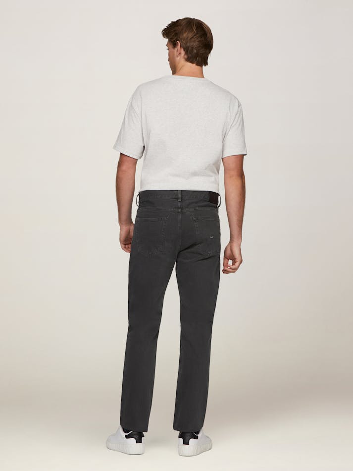 920FE980-5125-094B-9B6E-F51CAE6EFA58