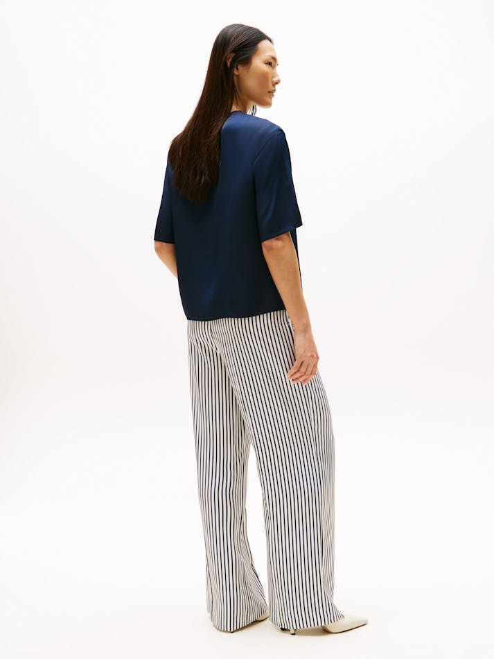 93201DAA-1515-2415-80F5-799409AC6183