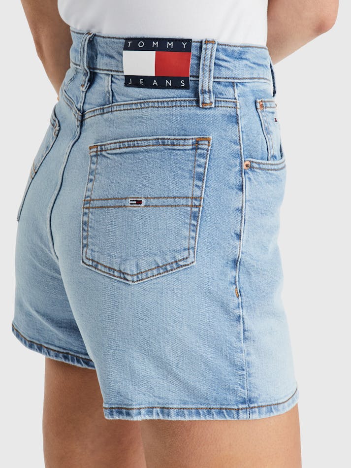 9394FD89-72DC-A19C-3618-F4BC8AFF66DB