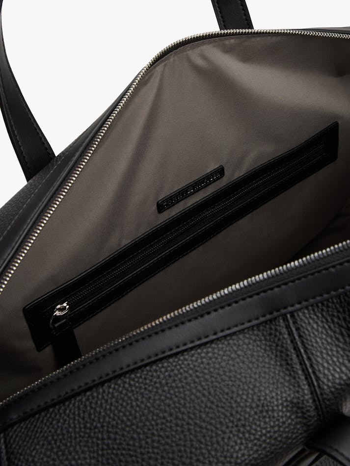 967B114F-66B6-3A70-B613-E7D6A805CC8C