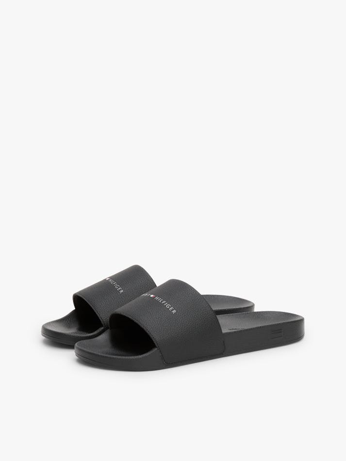 9FFAD982-238F-053F-F2D5-617859EB628E