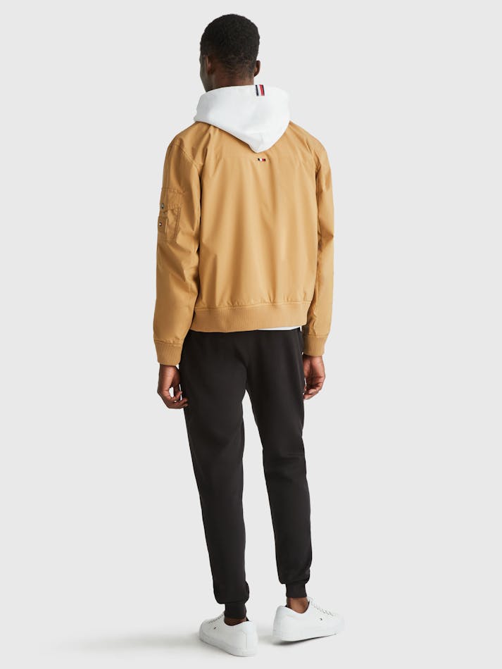 A50C0489-FF43-0D01-36CA-53BD3D62A7DF