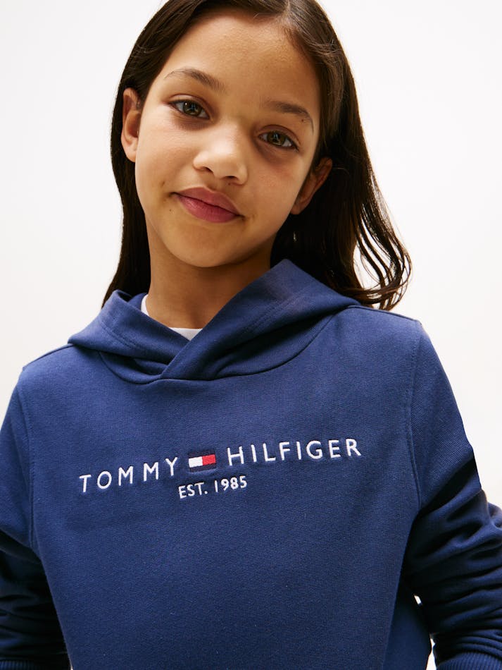 AFE4D18E-5751-B230-A405-EBFFF4CCE49D