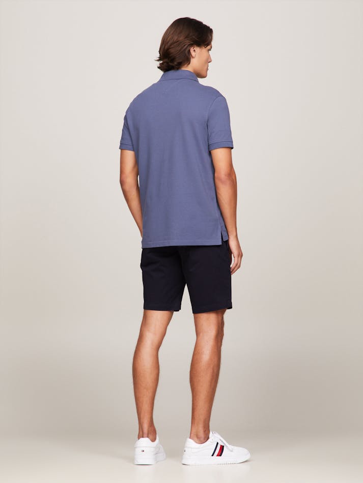 B27AFCA6-A165-3971-B303-5EBC0E7063AC