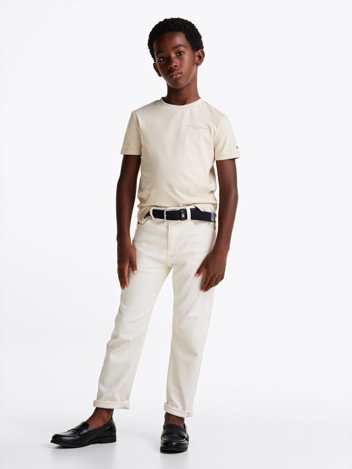 BDB1C273-CA77-E389-3B4F-F18B244DAEBB