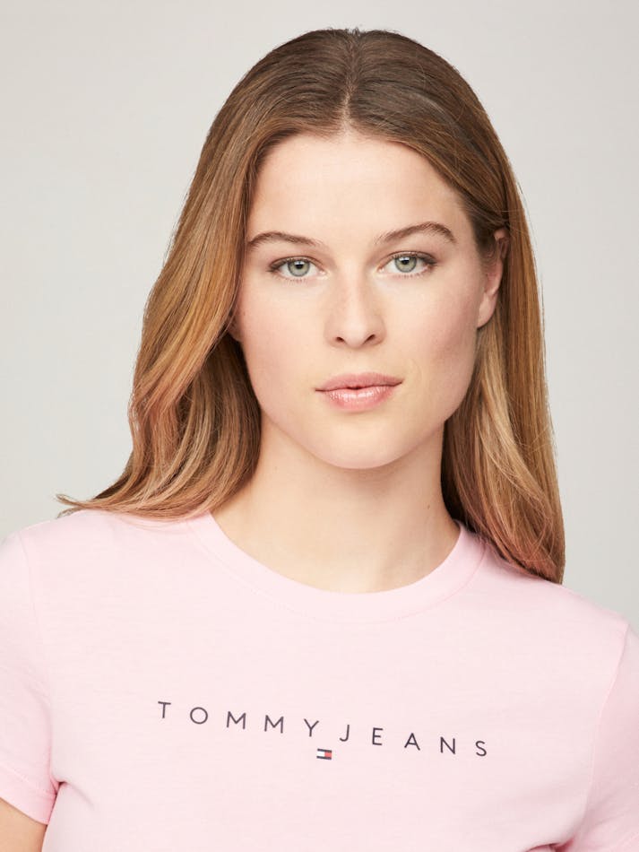 BEDC1636-71CC-C35E-3DCF-81716A5E1D38