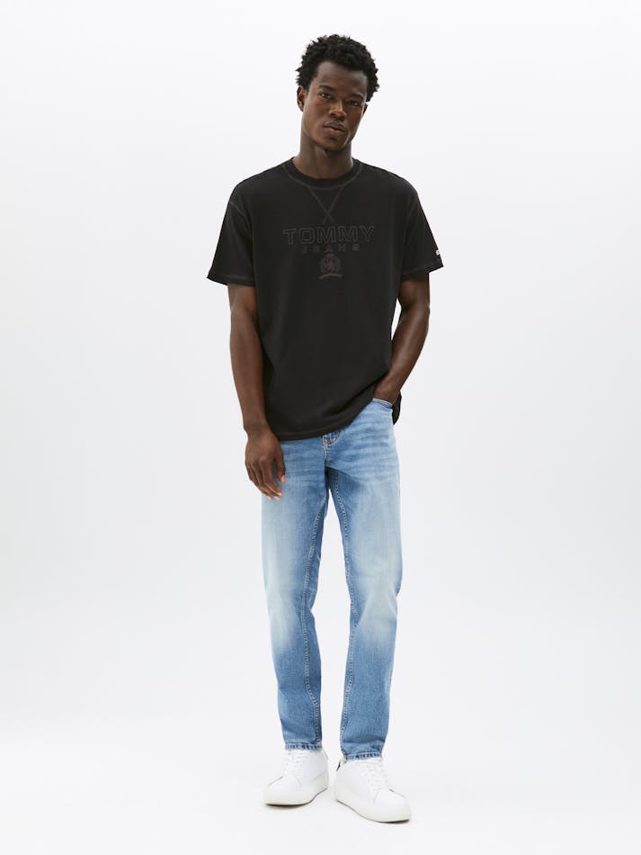 C5B1526D-3568-B855-95AF-39C8C467CF6D